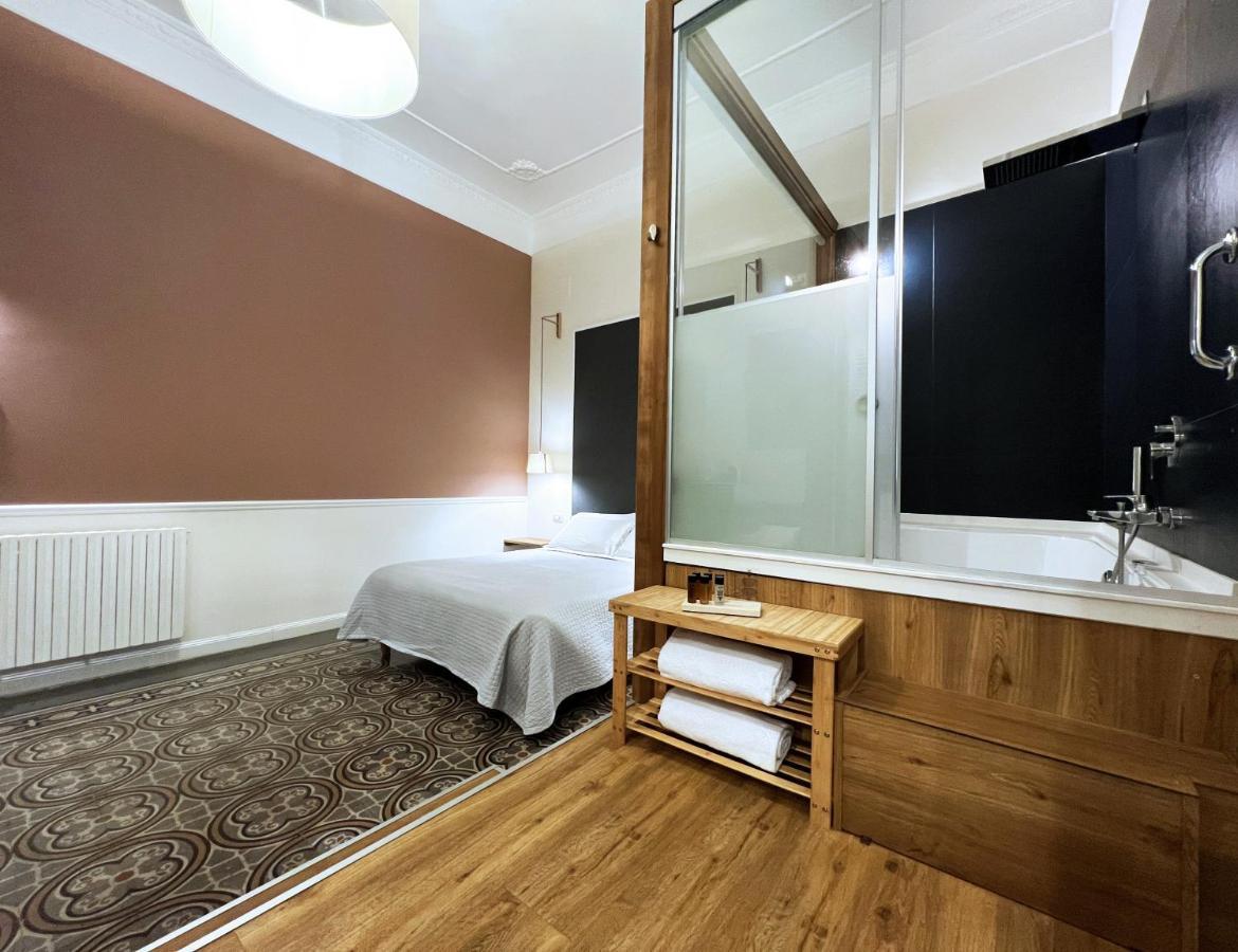 Bed In Spa ปาแลร์โม ภายนอก รูปภาพ